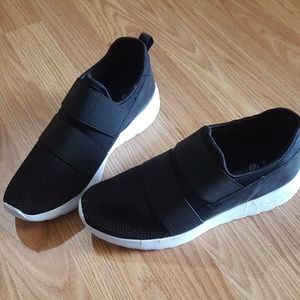 Memory foam sneakers